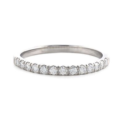 Moissanite Band