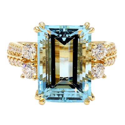 Emerald-Cut Aquamarine and Diamond Ring in 18K Yellow Gold (3/4 ct. tw.)